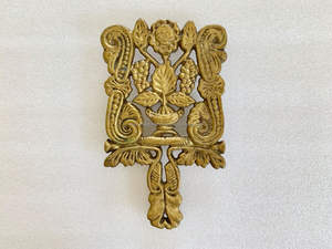 Artistic Wrought Iron Metal <b>Trivet</b> With Floral Design Ideal For Decorative Home Kitchens And Gift Collections - Product Image 5