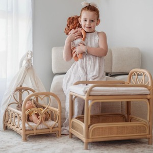 Juguetes populares para niños, mesa de cambio de ropa para muñecas, de alta calidad, de ratán. - Product Image 5