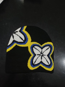 Gorros de Invierno Tejidos Cálidos y Coloridos Unisex para Adultos de Alta Calidad OEM, Gorro de Punto Grueso con Diseño de Estrella Jacquard Personalizado - Product Image 3