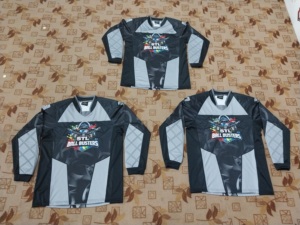 เสื้อเจอร์ซีย์เพนท์บอลคุณภาพสูง แขนยาว ผ้าตาข่าย สีดำเทา ออกแบบเองได้ สำหรับเกมยิงปืนกลางแจ้ง - Product Image 3