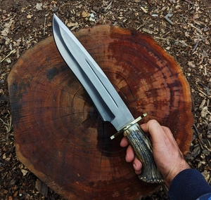 Cuchillo de Caza Multifuncional de Acero de Damasco Forjado a Mano, de Alta Calidad, Personalizable, OEM/ODM Disponible - Product Image 5