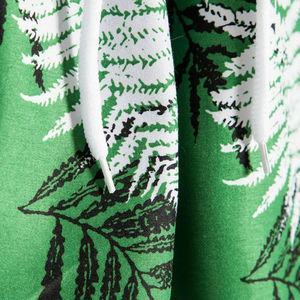 Nouveaux shorts de bain en maille 100% polyester respirants et à séchage rapide, imprimés avec un logo personnalisé, décontractés, non tissés, à prix raisonnable - Product Image 2