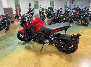 Motocicleta Deportiva FZ-09 2017 de Alto Rendimiento en Venta - Product Image 2