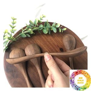 Cuillère en noyer artisanale avec grain naturel pour une mise en scène rustique de la table, décoration de café, service de restaurant et boutiques de cadeaux - Product Image 2