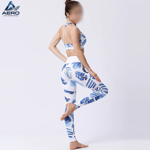 In <b>Blue</b> And White Color High Quality Sublimation Fitness Wear Comfortable Newest Style Breathable Women Wear Fitness <b>Bra</b> - Product Image 6