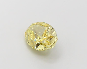MANYA JEWELS Diamant de laboratoire jaune intense taille ovale 8 carats VS2 certifié IGI, pierre précieuse non montée pour créations de colliers sur mesure - Product Image 2