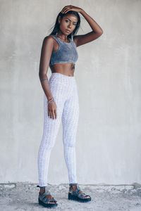 Leggings pour femmes pleine longueur avec ajustement flexible et finition douce et confortable - Product Image 1