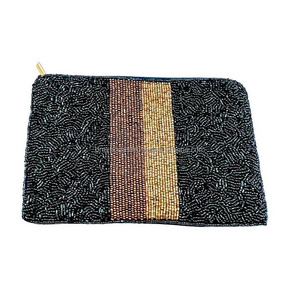 Pochette de soirée souple et grande, blanche, perlée, faite à la main, avec motif cœur 'Drunk Love Letters', pour mariage, fête, cadeau de mariée - Product Image 6