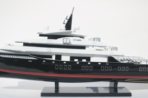 Modèle de yacht en bois de luxe fait main - Bateau à moteur moderne, maquette de croisière, décoration de vitrine, Alfa Nero - Product Image 6