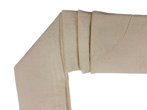 Tissu en coton blanc de qualité supérieure, brodé de motifs floraux, avec des broderies élégantes de fleurs et de vigne, tissé léger, idéal pour confectionner des robes. - Product Image 3