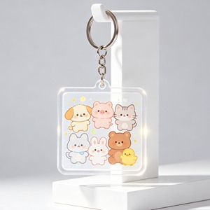 Llaveros de Acrílico al por Mayor con Diseño OEM de Personajes de Dibujos Animados y Familias de Animales para Souvenirs - Product Image 3
