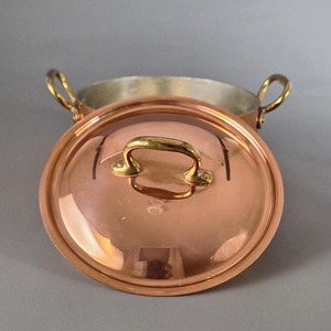 Marmite en cuivre à double poignée en laiton et couvercle, résistante au four, pour cuisinières à gaz et à induction, livraison directe d'usine - Product Image 4