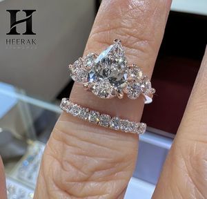 Anillo de Boda Moderno con Gran Perla, Diseño de Corona con Múltiples Piedras y Halo, Oro de 10K/14K, Joyería Fina - Product Image 2