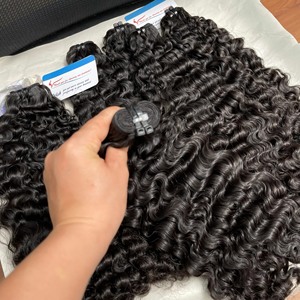 Extensions de cheveux bouclés Remy vietnamiens de 18 à 30 pouces avec styles Italian Wave, Body Wave et Deep Wave, couleur marron avec mèches -wgzy - Product Image 5