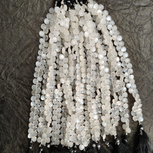 Perles de pierre de lune en forme d'amande, facettées, pour la fabrication de bijoux - Product Image 1