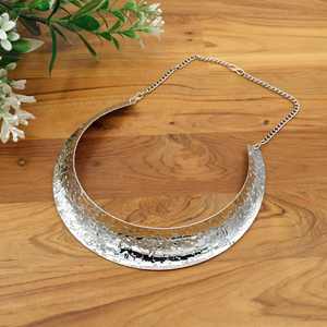 Collier ras du cou en acier inoxydable martelé, large, argenté, style moderne et minimaliste, pour femme - Product Image 3