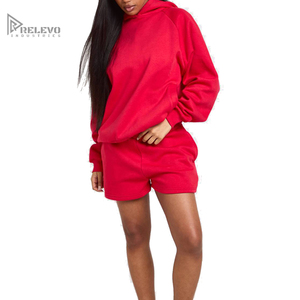 Conjunto de 2 Piezas de Sudadera con Capucha y Pantalones Cortos para Mujer, al por Mayor, con Logotipo Personalizado, Color Rojo Liso, Ropa Deportiva Informal - Product Image 4