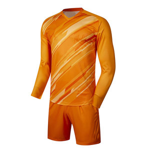 Nouvel uniforme de football tendance pour hommes, manches longues, longueur normale, au-dessus du genou, style vintage polyvalent, ensemble uniforme pour hommes - Product Image 3