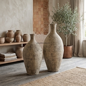 Vase décoratif de table et de sol en céramique artisanale moderne, en argile terracotta noire rustique, Tararear S Cream, vente en gros - Product Image 4