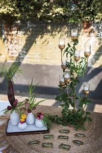 Candelabro de Hierro Alam Personalizado de 5 Brazos, Atractivos Centros de Mesa Decorativos para Bodas - Product Image 3