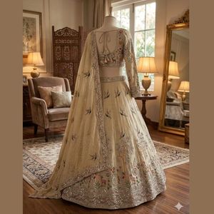 Lehenga Choli de Seda Rangoli Premium, Bordado con Trabajo de Corte y Lentejuelas, para Bodas y Fiestas, Semi-Confeccionado - Product Image 5
