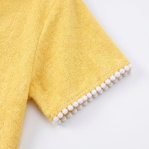 Robe de plage à capuche 100 % polyester pour filles, mignonne, à manches courtes, avec fermeture éclair sur le devant et ourlet à volants, pour la piscine, fournisseur d'étiquettes personnalisées - Product Image 5