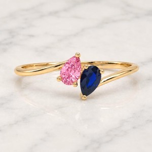 Bague de fiançailles plaquée or 18 carats avec deux pierres précieuses colorées, bague Toi et Moi en moissanite pour femme - Product Image 5