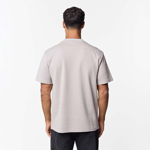 Camiseta de algodón de alta calidad para hombre, estilo urbano, oversize, con hombros caídos, personalizable con logo impreso, de tela gruesa, color blanco. - Product Image 5