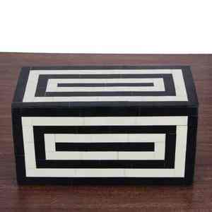 Boîte cadeau artisanale en bois et os incrustés – Parfaite pour ranger colliers, bagues et bracelets - Product Image 4