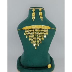 Colliers plaqué or micro formant ensemble de bijoux de mariage et traditionnels cadeau pour les femmes en cuivre et laiton Martasha - Product Image 6