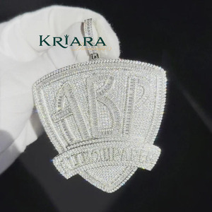 Colgante de Escudo de Plata 925 con Moissanita de Corte Redondo, Estilo Hip Hop, Unisex, para Uso Diario - Product Image 2