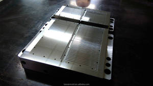 Usinage de précision par découpe de fil CNC |   Acier à outils et acier inoxydable SKD11 D2 H13 SKH51 |   Finition miroir Ra 0.01 |   ISO9001 |   Électroérosion par fil - Product Image 3