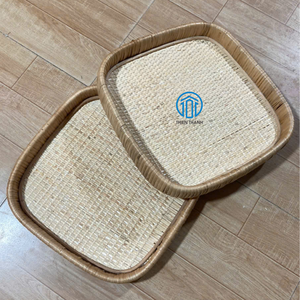 Bandeja Cuadrada de Ratán Tejida a Mano con Acabado Natural, Ecológica, para Decoración del Hogar, Proveedor Mayorista para Almacenamiento en la Cocina - Product Image 1