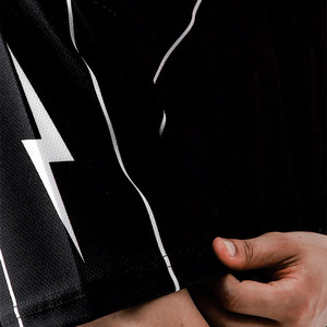 Maillot de football américain noir personnalisé en gros, 100 % polyester, maille respirante, vêtements de sport, t-shirts, maillot de football vintage pour les acheteurs américains - Product Image 6