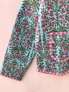 Veste matelassée pour femme style hippie, veste Kantha à motifs imprimés, manteau d'hiver, veste style bohème, veste en coton faite à la main, cadeau pour elle - Product Image 3