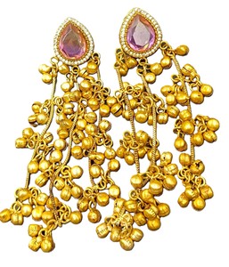 Pendientes Largos Bohemios de Latón Tradicional de Rajastán, Chapados en Oro Antiguo, con Topacio, Joyería Étnica Hecha a Mano, Venta al Por Mayor - Product Image 3