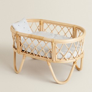Accessoires pour poupées à prix avantageux, berceau en rotin naturel, mini berceaux, jouets pour bébés et tout-petits - Product Image 1