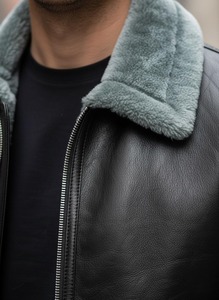 Chaqueta de Aviador de Cuero Genuino Negro para Hombre con Ribete de Borrego Verde, Chaqueta de Vuelo B3 - Product Image 4
