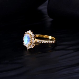 Bague de fiançailles pour femme en argent 925 plaqué or avec halo de pierres de lune, style Art Déco - Product Image 3