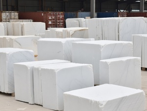 Bloque de Mármol Blanco Natural de Vietnam, Código SON W10, Duradero, Impermeable, Ecológico, Diseño Moderno para Exteriores de Apartamentos y Hoteles - Product Image 2