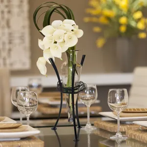 Florero de Metal Martillado Hecho a Mano de Lujo, Soporte Decorativo Premium para Flores Frescas, Flores Artificiales, Hierba de Pampas y Flores Secas - Product Image 4