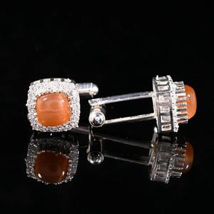 Mancuernillas con Gema de Citrino, Plateadas en Rodio, Regalo para Hombre, Elegantes para Bodas, Trajes Formales y de Negocios, Color Marrón - Product Image 4