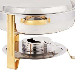 Recipiente para buffet de metal con revestimiento negro y dorado que garantiza una calidad de comida consistente y una distribución de calor confiable. - Product Image 3