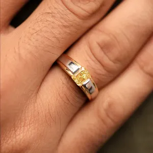 Bague élégante en or jaune avec diamant de 1,0 carat taille radiant, diamant de laboratoire, bague artisanale pour homme. - Product Image 4