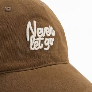 Casquette de baseball à visière incurvée en tissu de coton avec sangle réglable pour les activités de plein air et la mode urbaine - Product Image 3