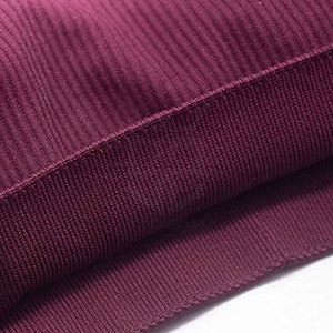 Conjunto de yoga deportivo para mujer, sin costuras, de alta calidad, transpirable, diseño personalizado, hecho en Pakistán. - Product Image 6