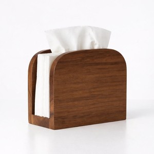 Porta Servilletas Cuadrado de Madera de Acacia Hecho a Mano con Tallado Geométrico |   Color Miel Natural |   Estilo Contemporáneo |   Ecológico y Duradero - Product Image 1