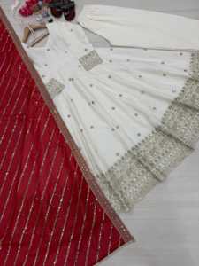ชุดเดรส Anarkali ผ้าไหมวิชิตร้า งานปักลายดีไซเนอร์ พร้อมกางเกงและผ้าคลุมไหล่ปักลายหนัก  ชุดสำเร็จรูปพร้อมสวมใส่ - Product Image 4