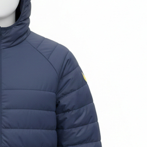 เสื้อพัฟเฟอร์คุณภาพสูง แขนยาว น้ำหนักเบา ปลายแขนและชายเสื้อยืดหยุ่น บุด้วยใยสังเคราะห์ 150 กรัม ซิปด้านหน้า และมีกระเป๋า - Product Image 3