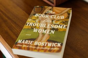 Club de lectura: Mujeres problemáticas, Marie Bostwick, alta calidad, ficción histórica para adultos, ficción femenina, 384 páginas, 6.3x9.3 - Product Image 2